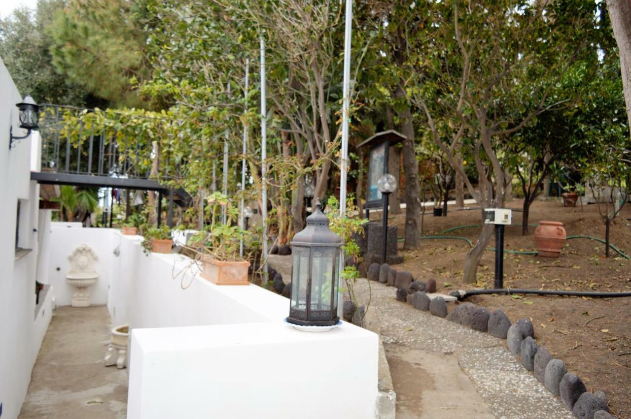 B&B Il Giardino Segreto Stromboli Exteriér fotografie